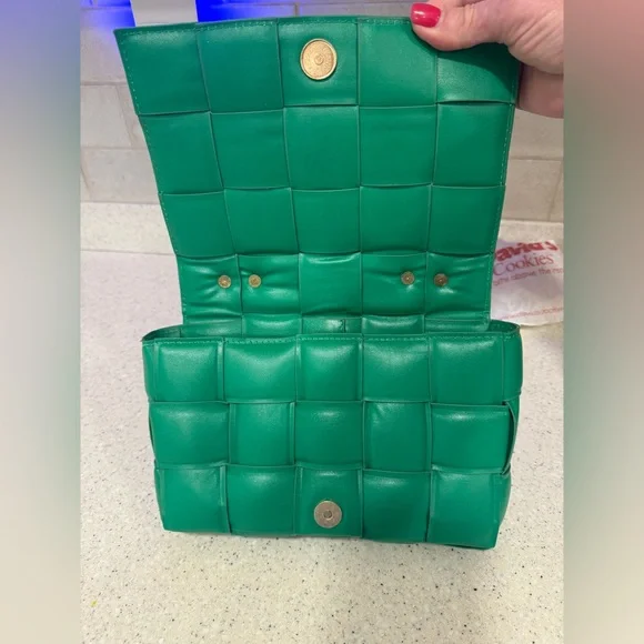 Green Woven Leather Shoulder Bag - Picture 5 of 14